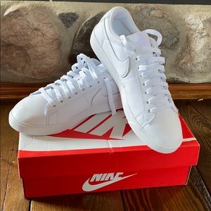 Women’s Nike Blazer Low LE Shoes